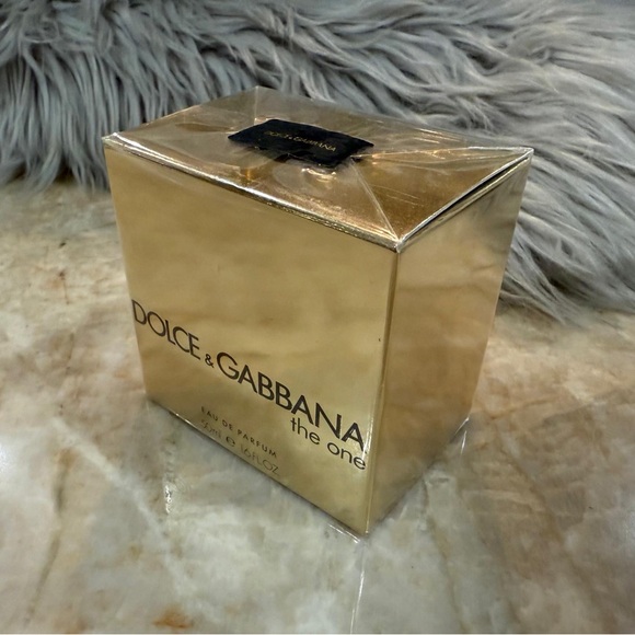 Dolce&Gabbana The One Eau de Parfum 1.6oz/50ml. New and Sealed - Picture 2 of 8
